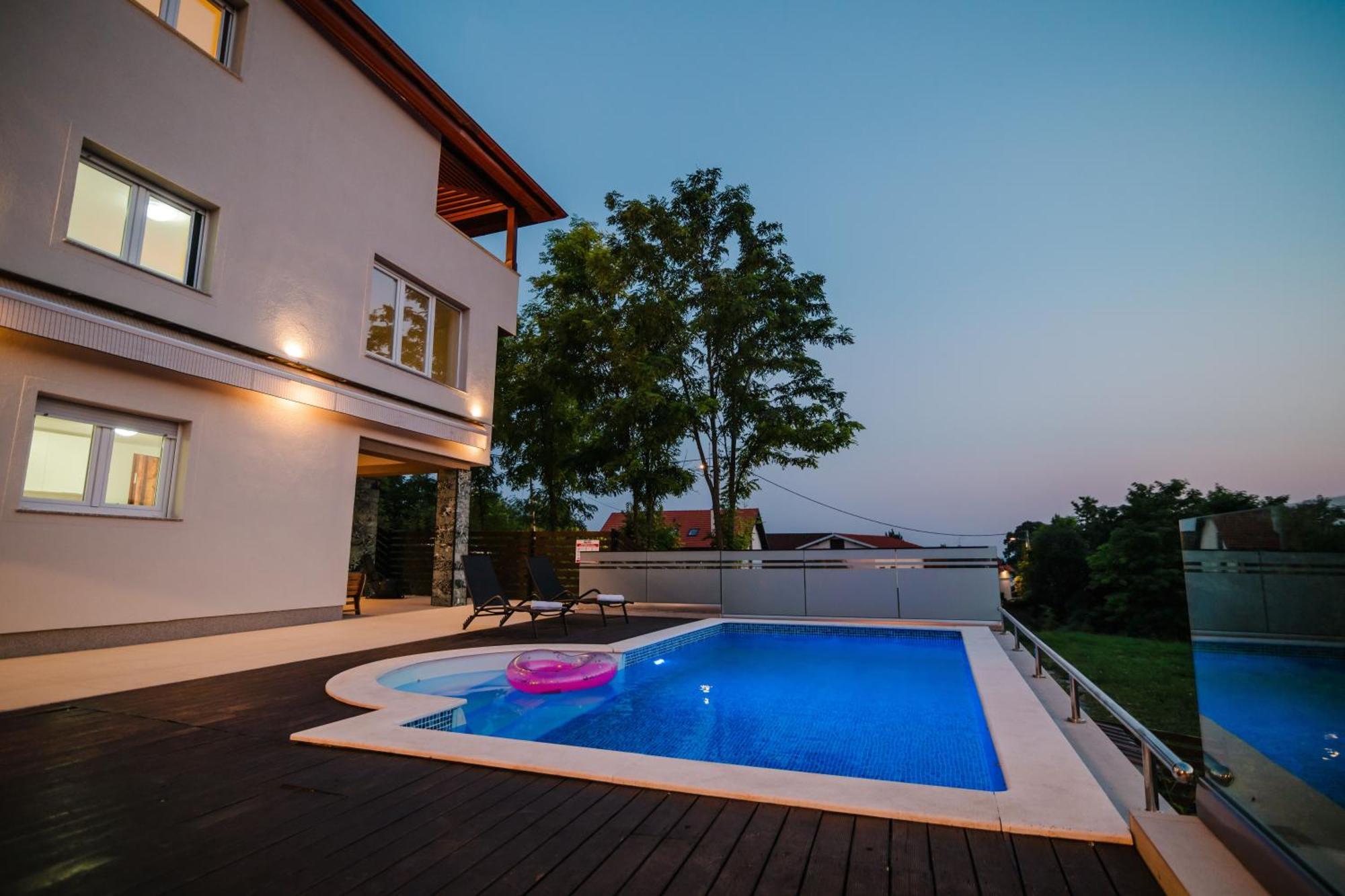 Carobni Pogled Zagreb Villa Ngoại thất bức ảnh