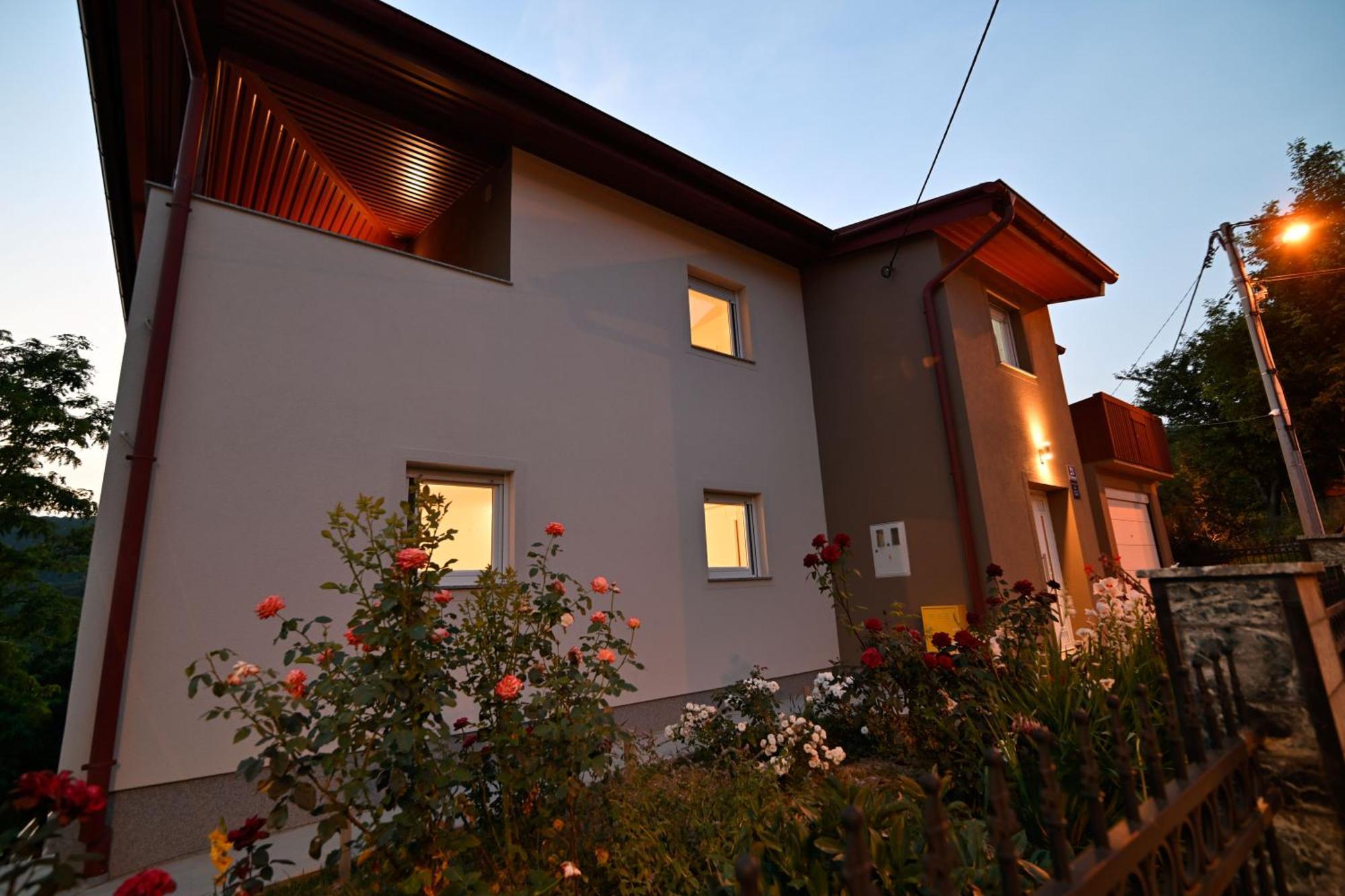 Carobni Pogled Zagreb Villa Ngoại thất bức ảnh