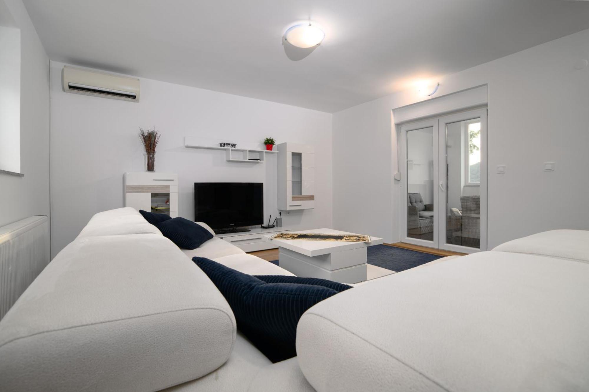 Carobni Pogled Zagreb Villa Ngoại thất bức ảnh